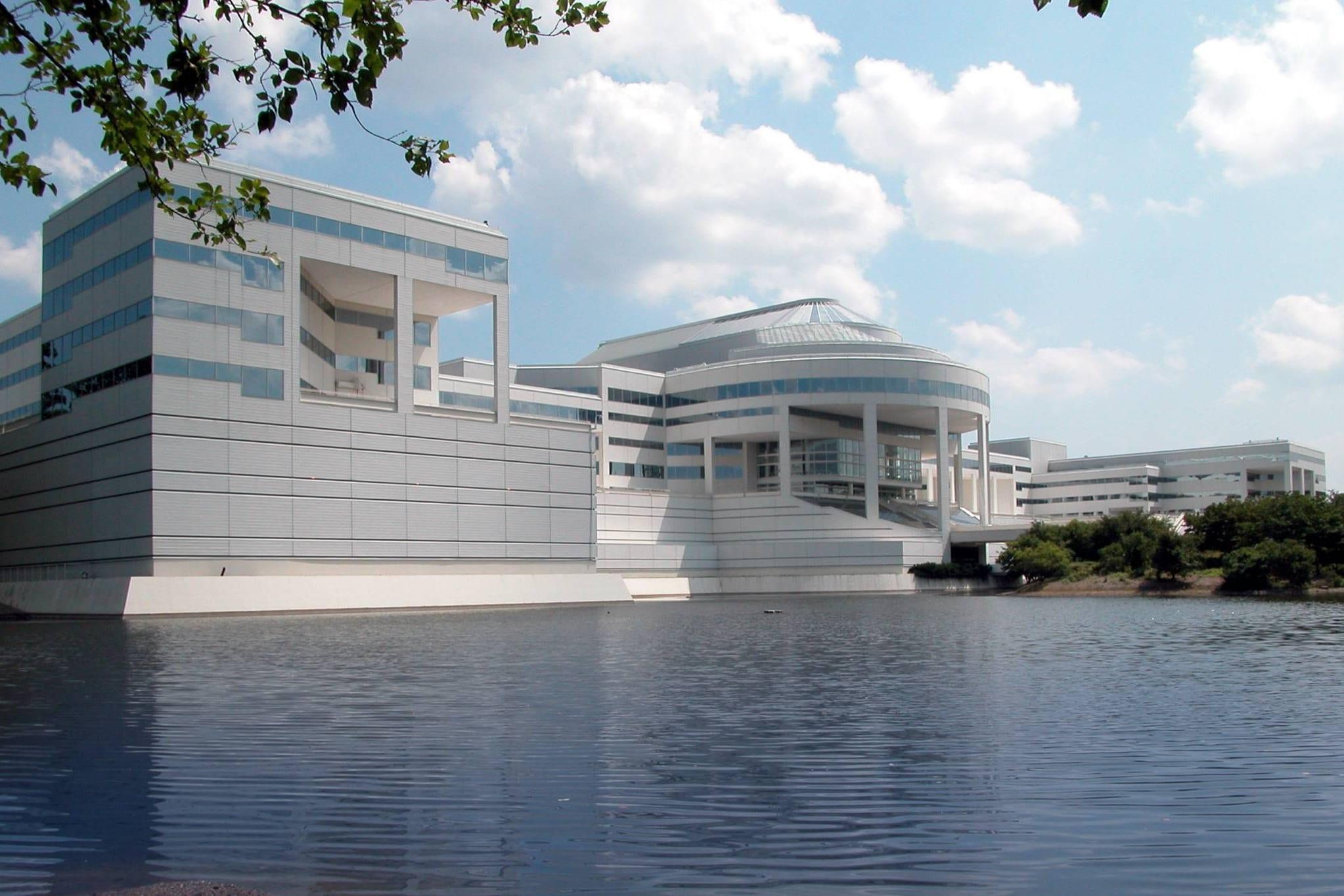 800 Westchester Avenue seen across its lake